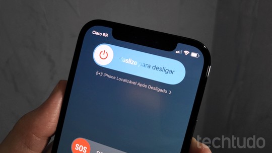 Como desligar o iPhone com ou sem botão, pelos ajustes e via Siri