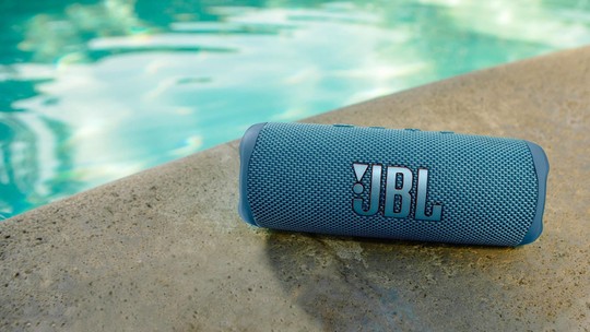 JBL FLip 6, Wave Flex e mais produtos JBL em oferta na Amazon; veja