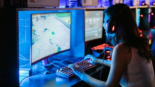 O jogo é delas! Maioria gamer no Brasil, mulheres conquistam espaço no meio